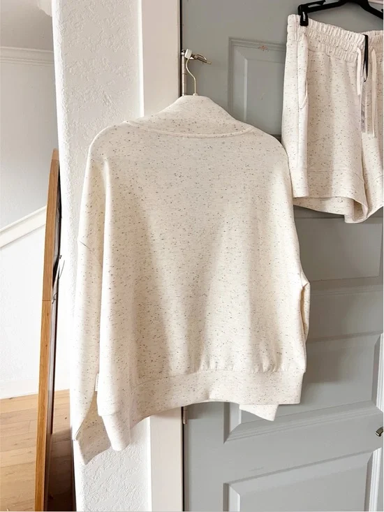 NWT Varley SET Hawley Half Zip Sweatshirt & Atrium High Rise Shorts 4.5 IVMF - Picture 9 of 10